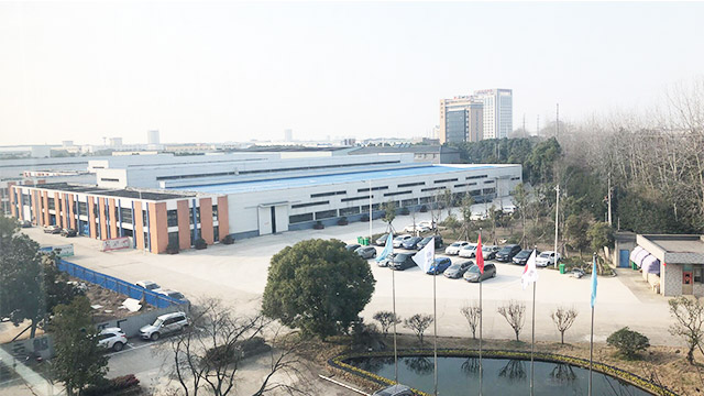 今天建大新材小編主要來跟大家分享有關(guān)雨水回用的五大好處：一、補給城市地下水，緩解地面沉降。