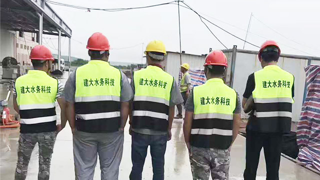 有關(guān)屋面虹吸式雨水排放系統(tǒng)施工工藝！